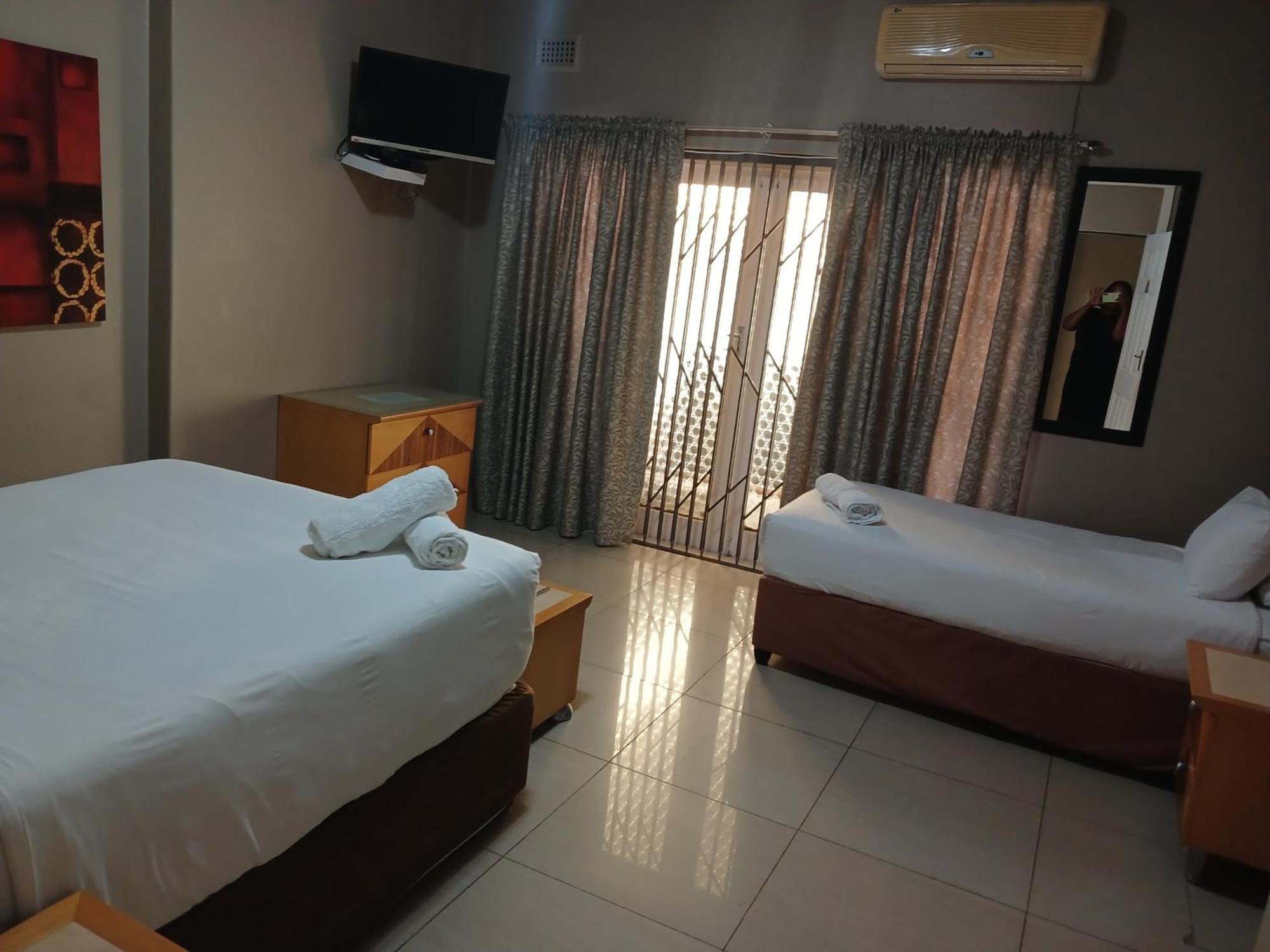 Goodwillmanor Bed and Breakfast Durban Exteriör bild